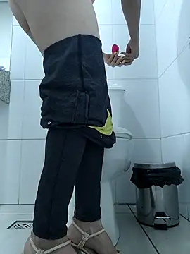 Snapshot of Irresistible24 chatting on November 12, 7:24 pm Irresistible24 online show from November 12, 7:24 pm