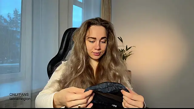 Snapshot of hotexclusive_ chatting on November 16, 4:40 am hotexclusive online show from November 16, 4:40 am