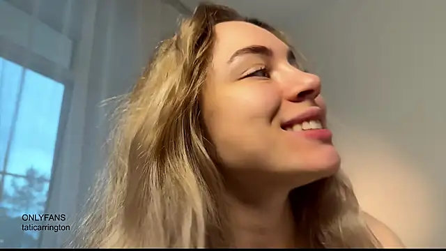 Snapshot of hotexclusive_ chatting on November 21, 4:44 am hotexclusive online show from November 21, 4:44 am