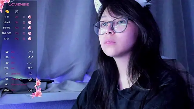 Snapshot of maydaykimmy chatting on December 12, 12:27 am maydaykimmy online show from December 12, 12:27 am