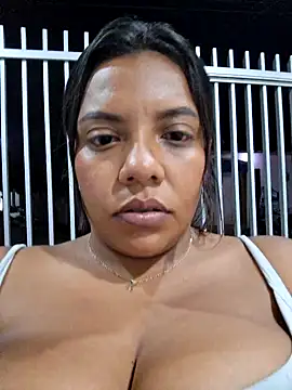 Snapshot of CanelitaPasion chatting on January 19, 12:28 am CanelitaPasion online show from January 19, 12:28 am