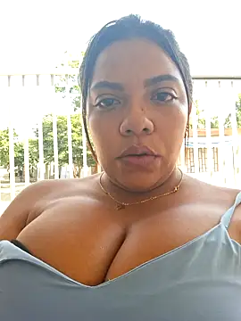 Snapshot of CanelitaPasion chatting on January 30, 8:31 pm CanelitaPasion online show from January 30, 8:31 pm