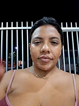 Snapshot of CanelitaPasion chatting on February 2, 12:30 am CanelitaPasion online show from February 2, 12:30 am