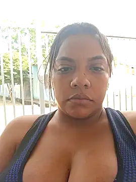 Snapshot of CanelitaPasion chatting on February 3, 9:39 pm CanelitaPasion online show from February 3, 9:39 pm