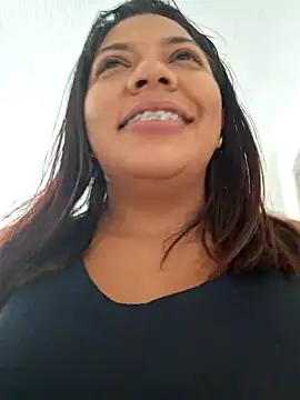 Snapshot of CanelitaPasion chatting on March 13, 2:23 pm CanelitaPasion online show from March 13, 2:23 pm