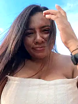 Snapshot of CanelitaPasion chatting on October 1, 9:54 pm CanelitaPasion online show from October 1, 9:54 pm