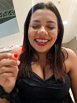 Snapshot of CanelitaPasion chatting on October 8, 10:29 pm CanelitaPasion online show from October 8, 10:29 pm