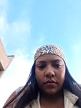 Snapshot of CanelitaPasion chatting on November 5, 10:21 pm CanelitaPasion online show from November 5, 10:21 pm