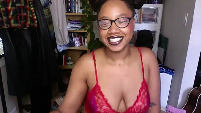 Snapshot of goddessdaisysky chatting on September 23, 3:15 pm goddessdaisysky online show from September 23, 3:15 pm