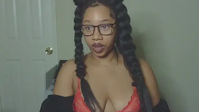 Snapshot of goddessdaisysky chatting on October 14, 1:50 am goddessdaisysky online show from October 14, 1:50 am