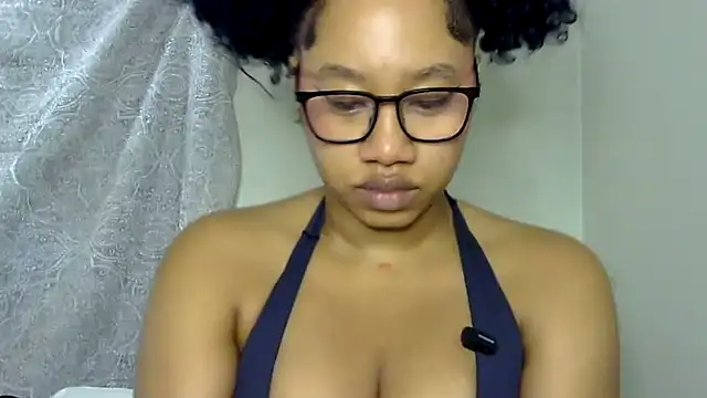 Snapshot of goddessdaisysky chatting on November 25, 5:13 pm goddessdaisysky online show from November 25, 5:13 pm