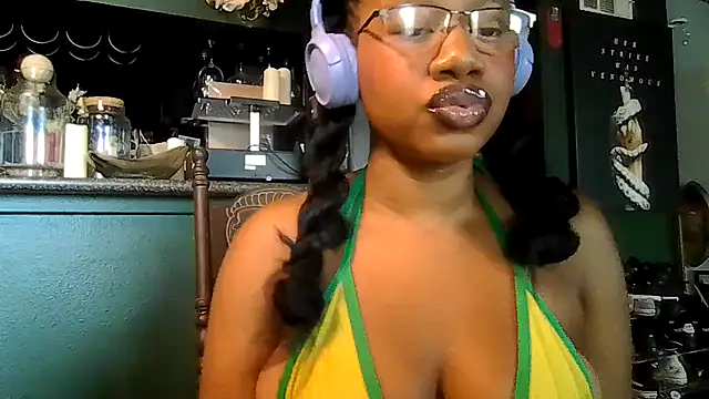 goddessdaisysky online show from June 28, 5:08 pm