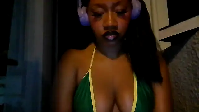 goddessdaisysky online show from July 22, 5:43 am