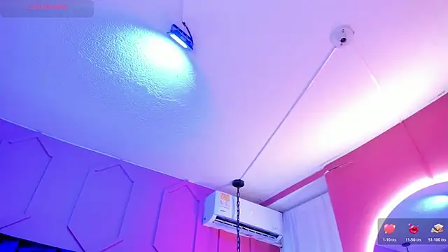 Snapshot of Atenea_cute21 chatting on October 31, 4:13 am Atenea cute21 online show from October 31, 4:13 am