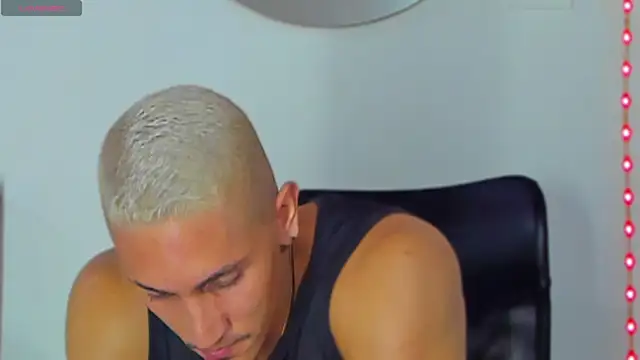 MikeRoss7777 online show from January 28, 1:08 am