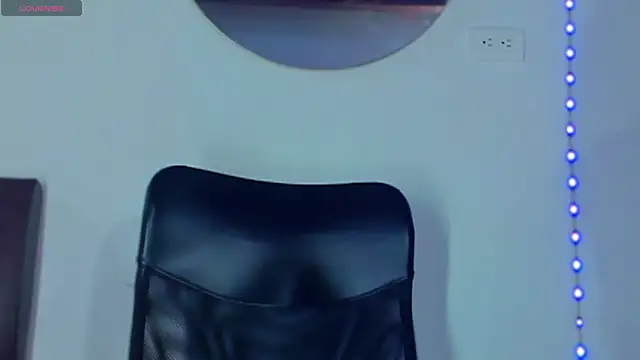 Snapshot of MikeRoss7777 chatting on February 6, 3:16 am MikeRoss7777 online show from February 6, 3:16 am