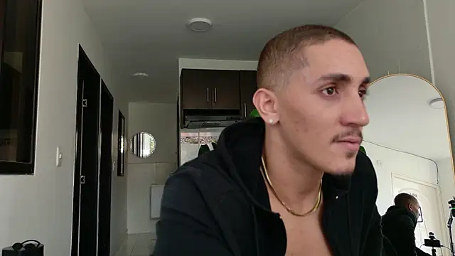 Snapshot of MikeRoss7777 chatting on October 28, 3:14 pm MikeRoss7777 online show from October 28, 3:14 pm