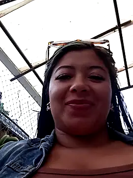 Snapshot of Ariana-pp03 chatting on January 3, 9:26 pm Ariana-pp03 online show from January 3, 9:26 pm