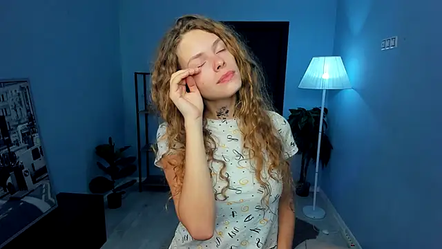 RayaNenlia online show from October 22, 5:08 am