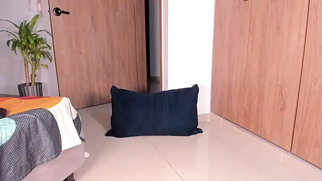 Snapshot of AfroditaRoy chatting on March 22, 10:24 pm AfroditaRoy online show from March 22, 10:24 pm