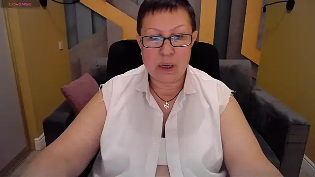 Snapshot of BarbaraTurners chatting on December 16, 9:41 pm BarbaraTurners online show from December 16, 9:41 pm