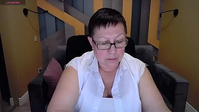 Snapshot of BarbaraTurners chatting on December 20, 9:50 pm BarbaraTurners online show from December 20, 9:50 pm