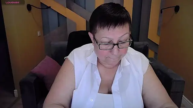Snapshot of BarbaraTurners chatting on December 26, 6:33 pm BarbaraTurners online show from December 26, 6:33 pm