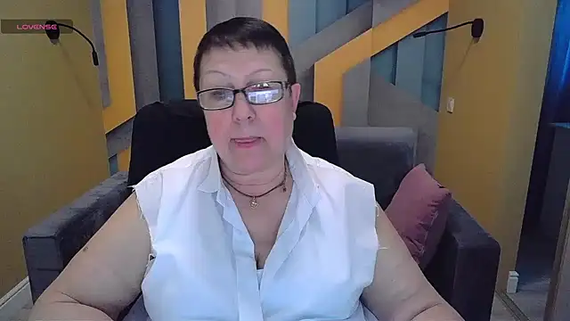 Snapshot of BarbaraTurners chatting on March 22, 4:56 am BarbaraTurners online show from March 22, 4:56 am