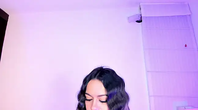 Snapshot of summer_holiday chatting on December 16, 7:26 am summer holiday online show from December 16, 7:26 am