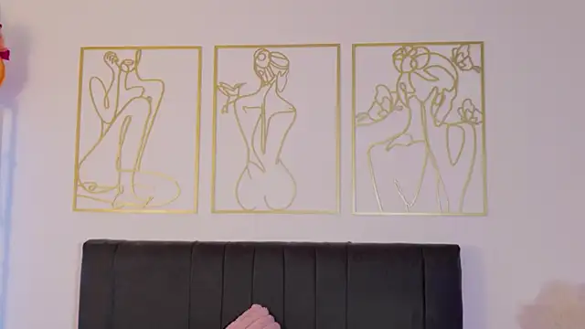 Snapshot of summer_holiday chatting on October 23, 8:13 am summer holiday online show from October 23, 8:13 am