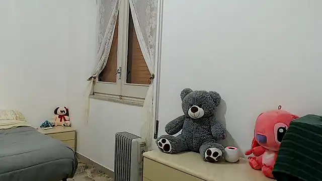 ZajiraShane online show from February 11, 8:25 pm