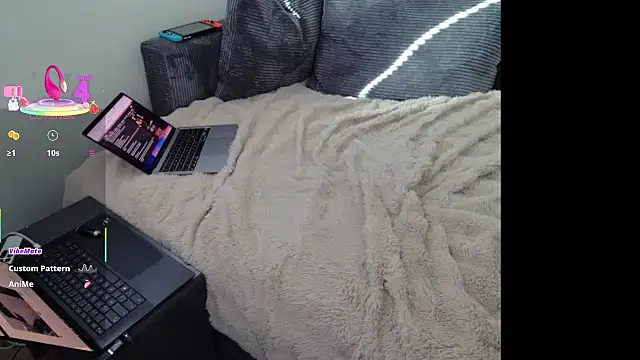 Snapshot of Hot_ToyBoy6974 chatting on March 1, 11:01 am Hot ToyBoy6974 online show from March 1, 11:01 am