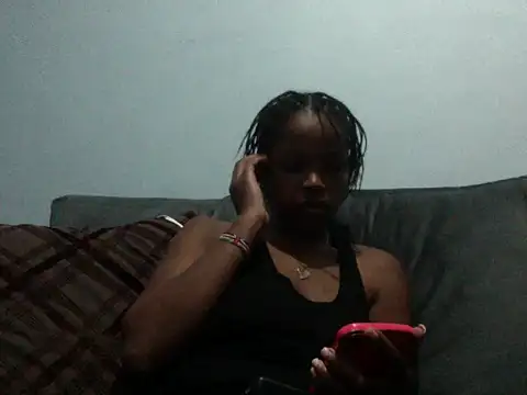 Snapshot of queen-sasha chatting on June 20, 8:44 pm queen-sasha online show from June 20, 8:44 pm