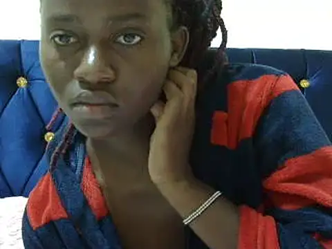 Snapshot of Seeexxxy-bree chatting on January 26, 7:32 am Seeexxxy-bree online show from January 26, 7:32 am