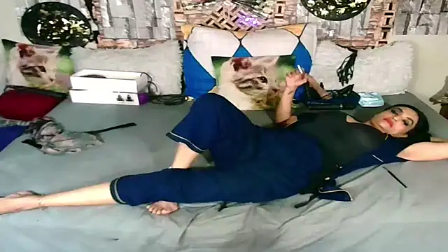 Indian Blaze00 online show from October 29, 10:11 pm