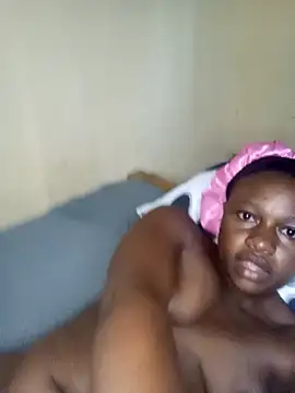 Snapshot of Cute_spicey2 chatting on March 4, 10:13 am Cute spicey2 online show from March 4, 10:13 am