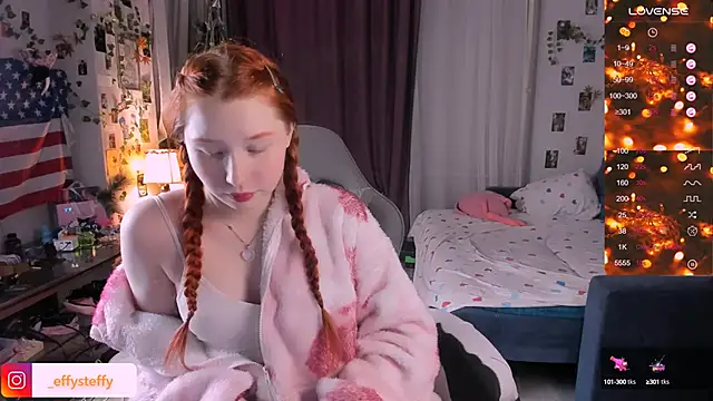 Snapshot of CallMeEffy1 chatting on January 12, 9:19 pm CallMeEffy1 online show from January 12, 9:19 pm