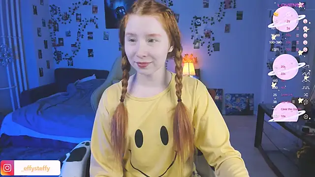 Snapshot of CallMeEffy1 chatting on October 4, 9:57 pm CallMeEffy1 online show from October 4, 9:57 pm