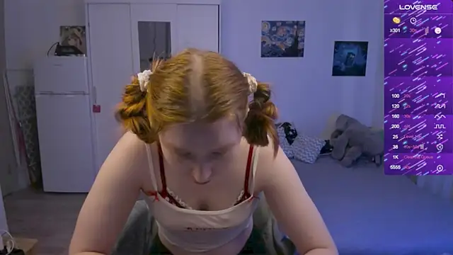 CallMeEffy1 online show from July 4, 1:39 pm