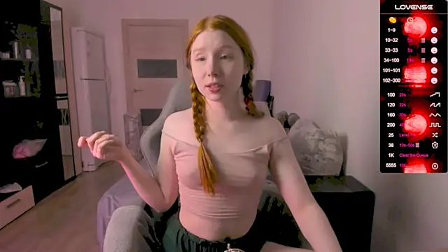 CallMeEffy1 online show from August 6, 1:24 pm
