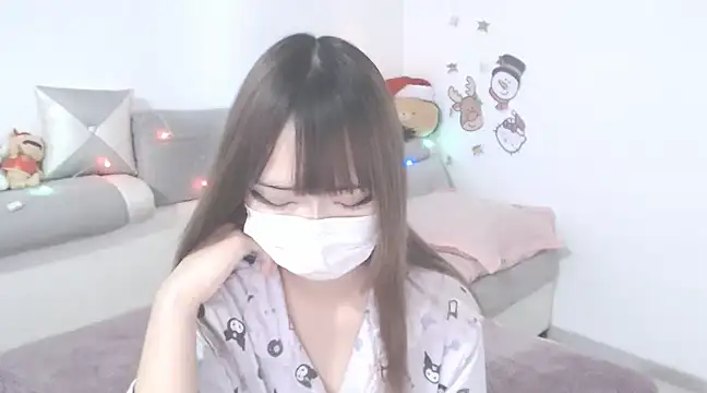 Snapshot of your_angela chatting on December 23, 2:17 pm your angela online show from December 23, 2:17 pm