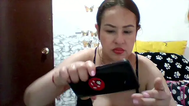 Snapshot of Alisson_brand chatting on October 28, 4:20 pm Alisson brand online show from October 28, 4:20 pm