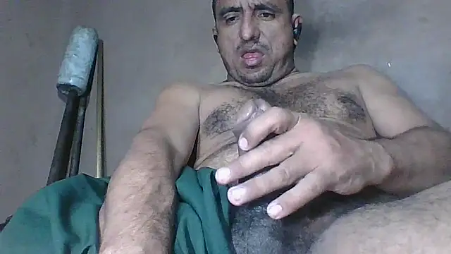 Snapshot of peloton10 chatting on February 15, 3:14 am peloton10 online show from February 15, 3:14 am