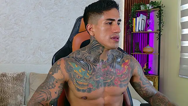 AdanReilly online show from September 27, 4:23 pm