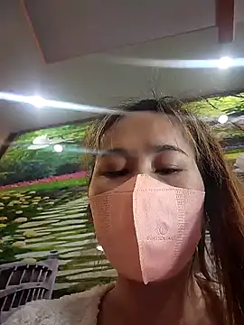 Snapshot of zizi_public chatting on January 8, 1:00 am zizi public online show from January 8, 1:00 am