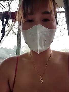 Snapshot of zizi_public chatting on March 18, 9:42 am zizi public online show from March 18, 9:42 am