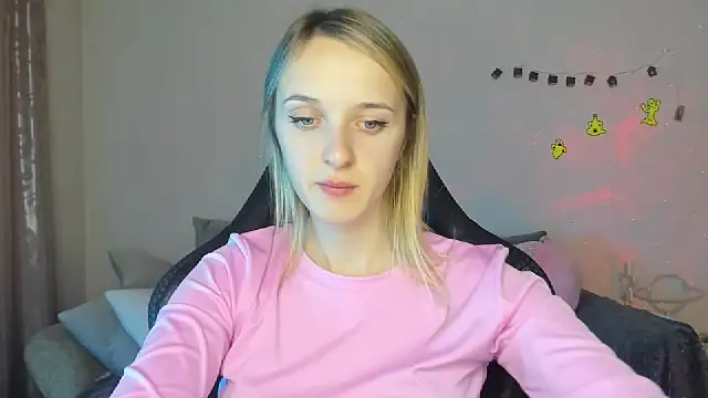 Snapshot of RouseReed chatting on November 7, 12:49 pm RouseReed online show from November 7, 12:49 pm