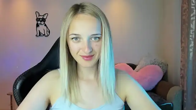 Snapshot of RouseReed chatting on July 29, 2:37 pm RouseReed online show from July 29, 2:37 pm