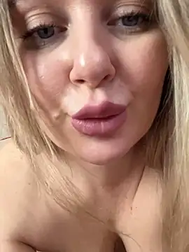 LadyLolyPop  online show from February 12, 7:34 am