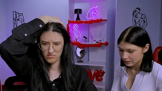 scarlet mooore online show from March 7, 11:27 pm